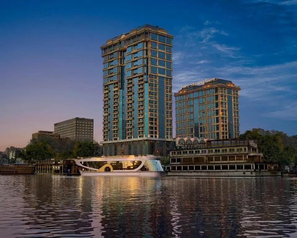 Four Seasons Hotel Cairo at The First Residence